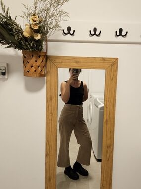 Cropped Ankle Women's Pants in Tan